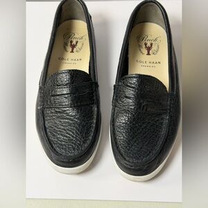 Cole Haan Women’s Pinch Loafers Size 7 Black with White Sole Leather Upper GUC